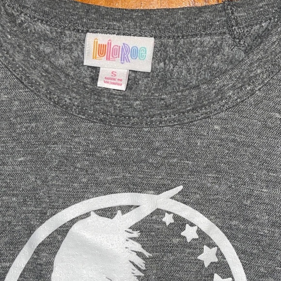 LuLaRoe sweatshirt with a unicorn on it size small - Picture 4 of 5